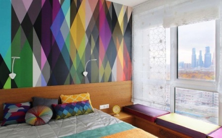 Обои с крупным геометрическим рисунком в интерьере фото